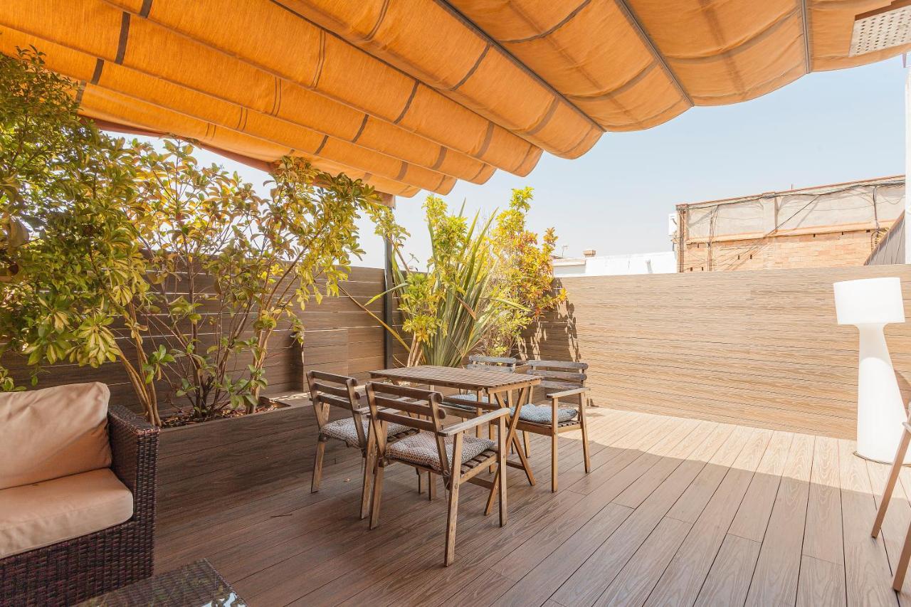 Bird House Hostel Barcelona Exterior photo