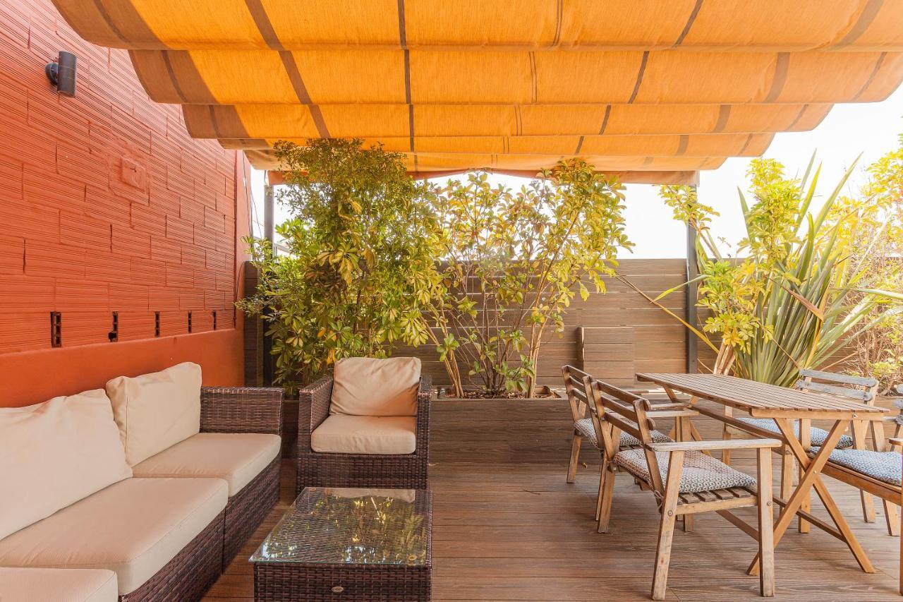Bird House Hostel Barcelona Exterior photo