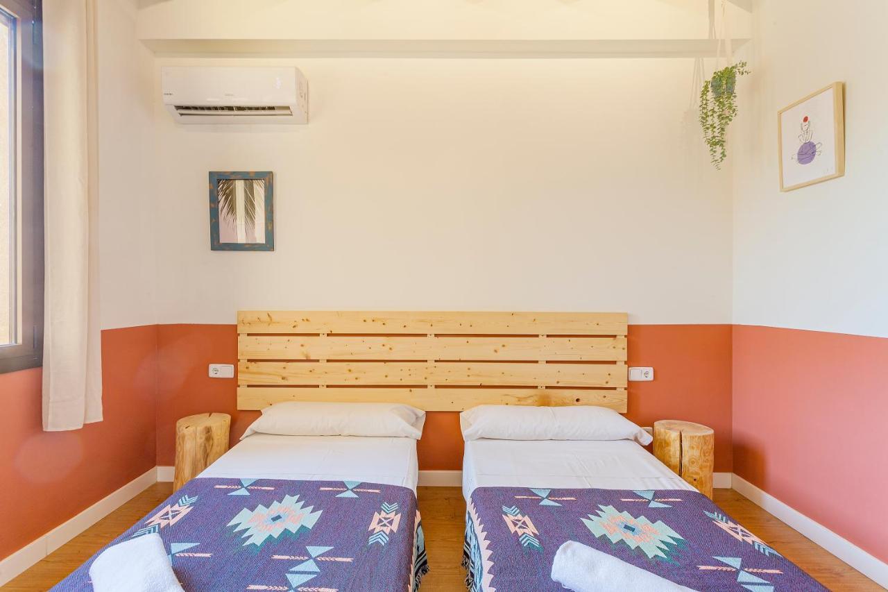 Bird House Hostel Barcelona Exterior photo