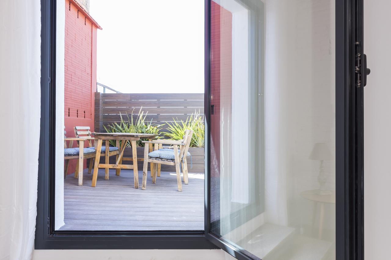 Bird House Hostel Barcelona Exterior photo